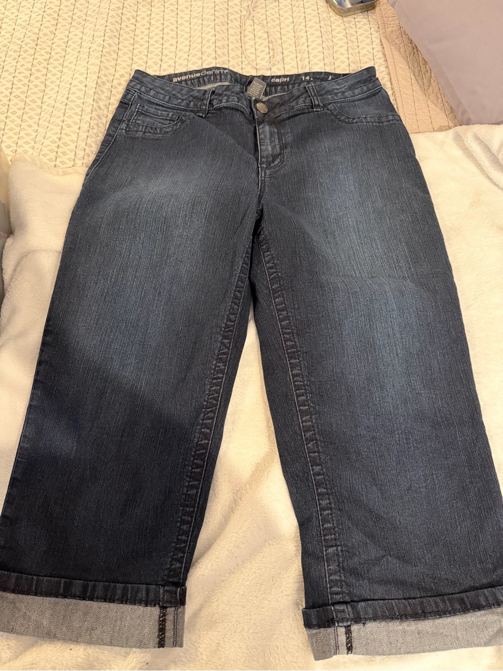 Avenue Dark Gray Cropped Jeans